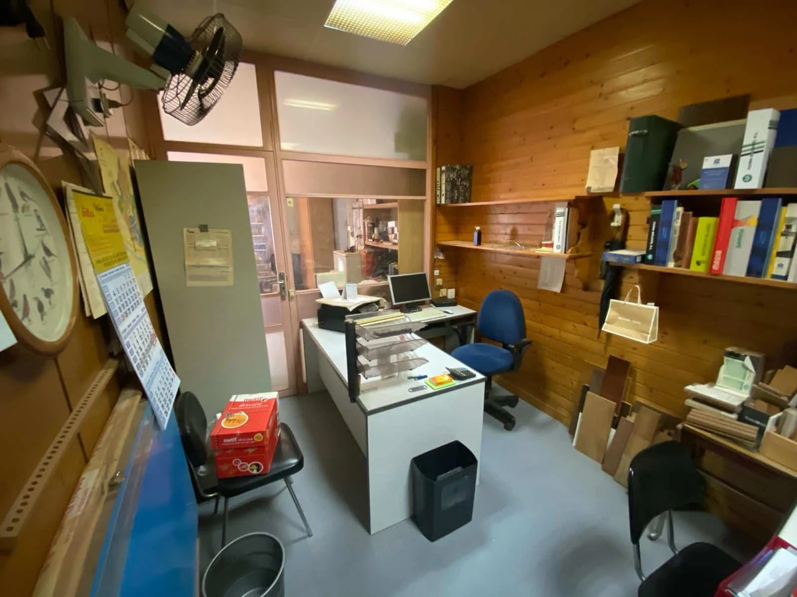 Venta y traspaso de una galería almacen