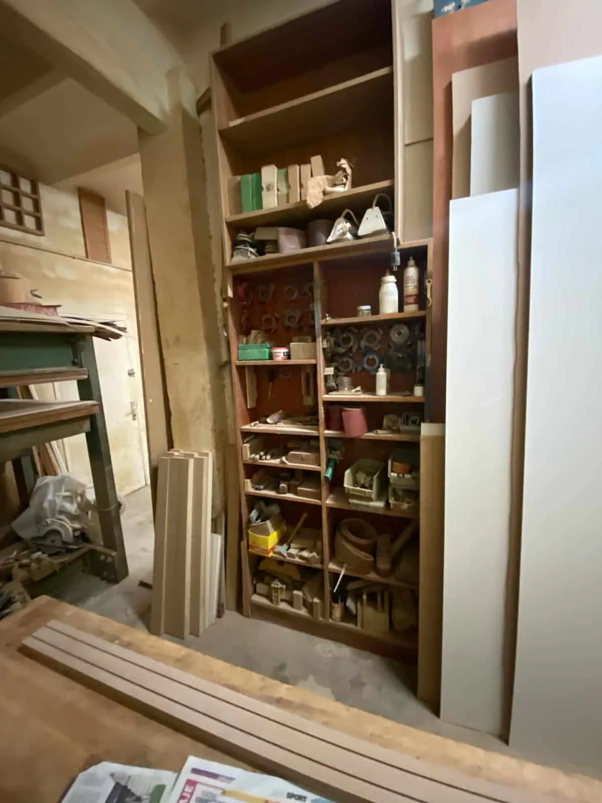 Venta y traspaso de una galería almacen