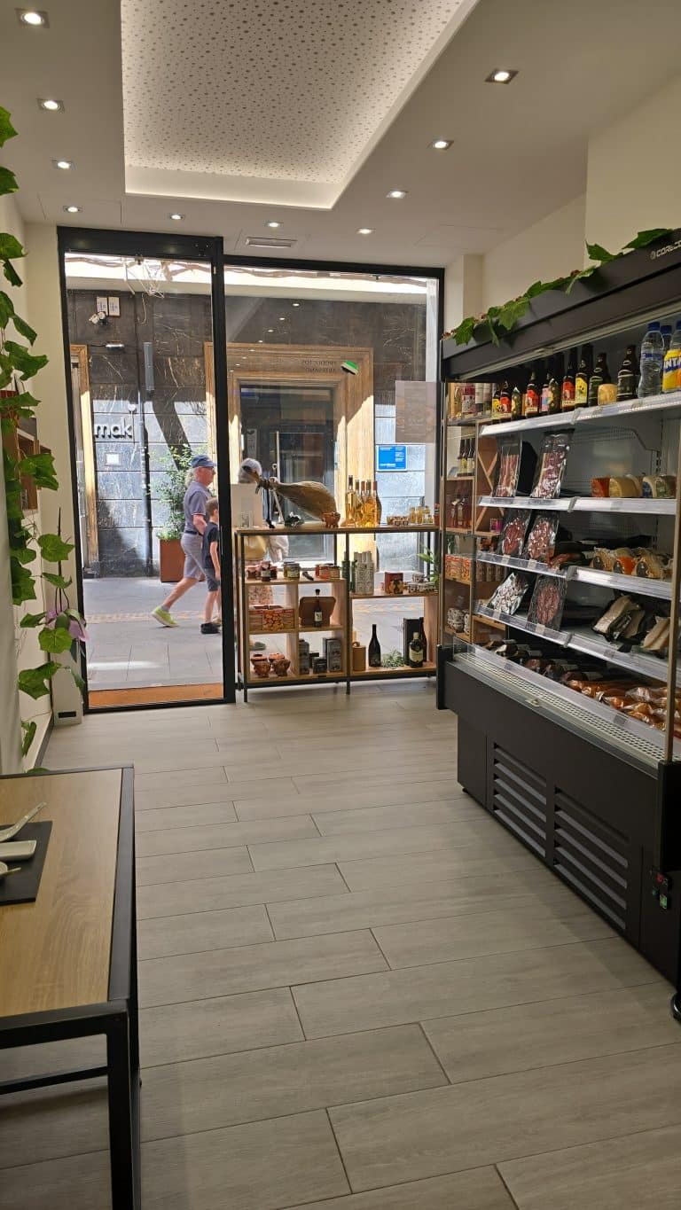 Traspaso tienda de productos ibéricos y gourmet en Murcia