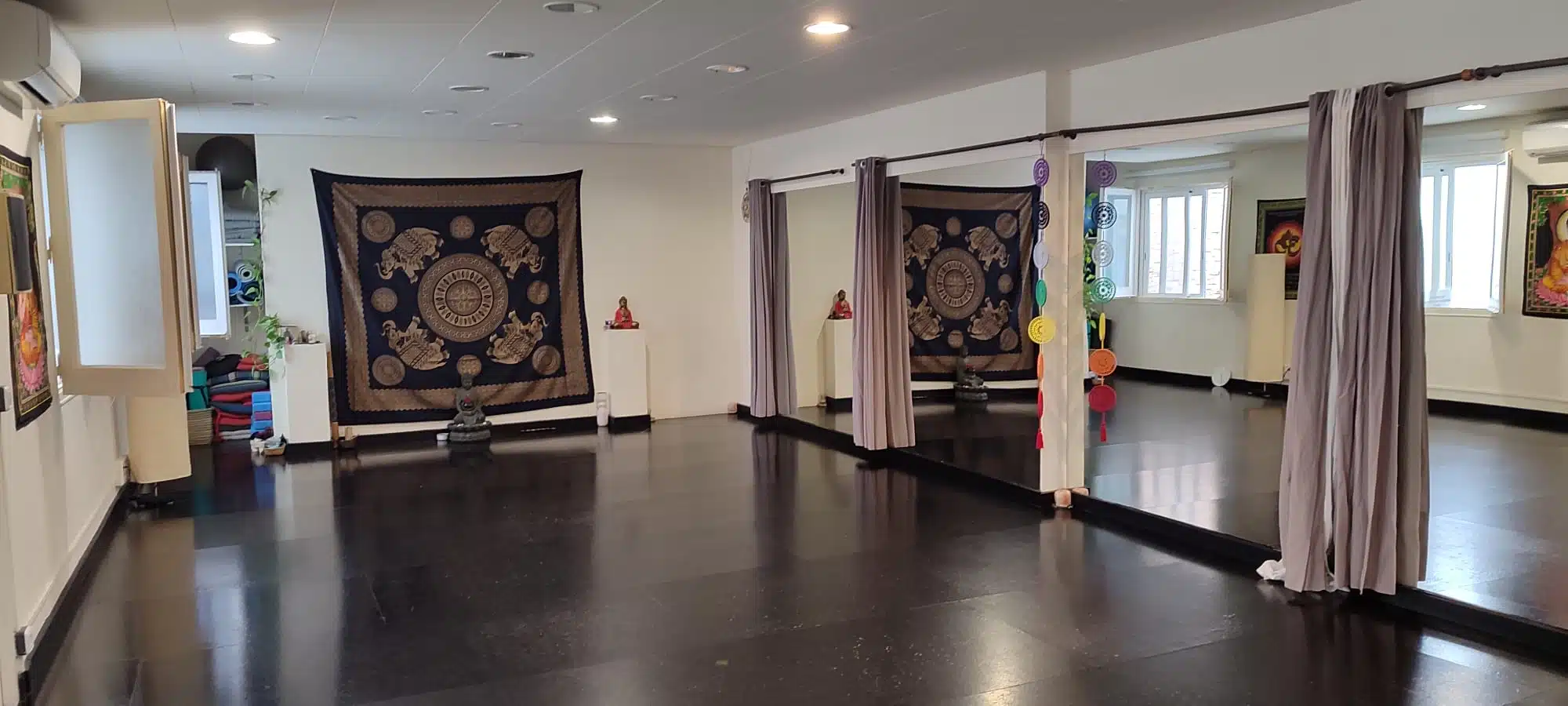 Traspaso de centro de yoga y terapias en funcionamiento 175m2
