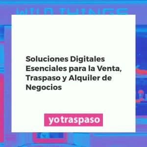 Profesionales colaborando en estrategias digitales para la venta, traspaso y alquiler de negocios en una oficina moderna.