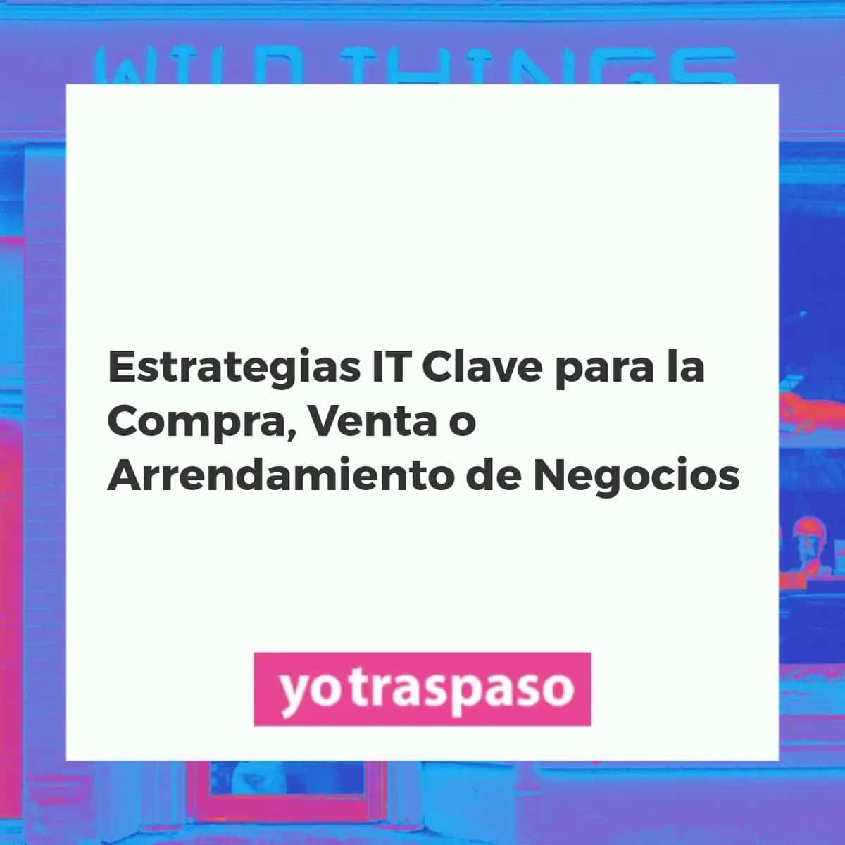 Profesionales de negocios discutiendo estrategias IT con proyección holográfica de datos empresariales.