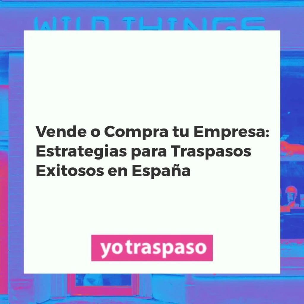 Profesionales analizando documentos de traspaso, compraventa y alquiler de negocios en España